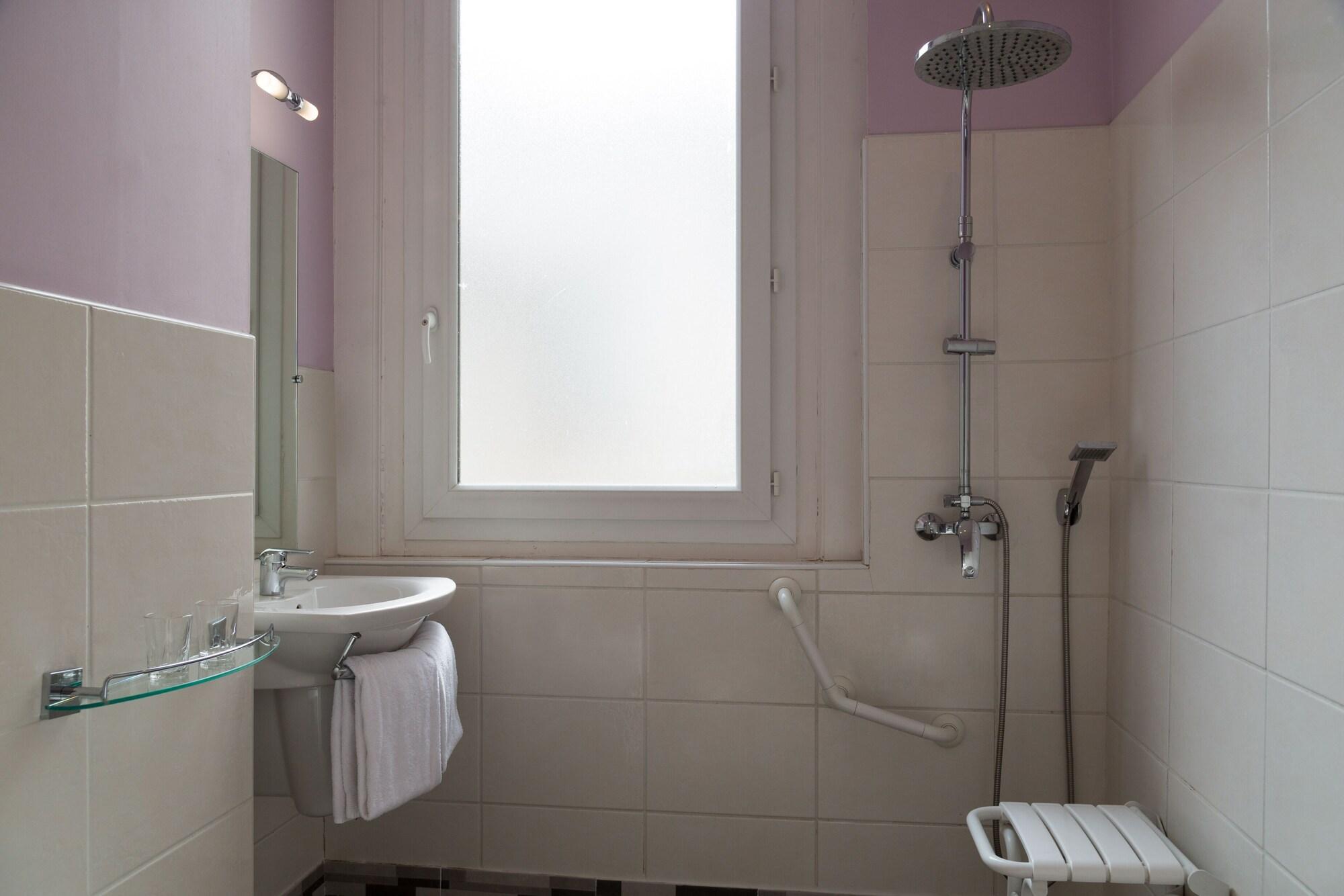 Urban Style, Hotel Le Cheval Noir, Saint-Etienne 外观 照片