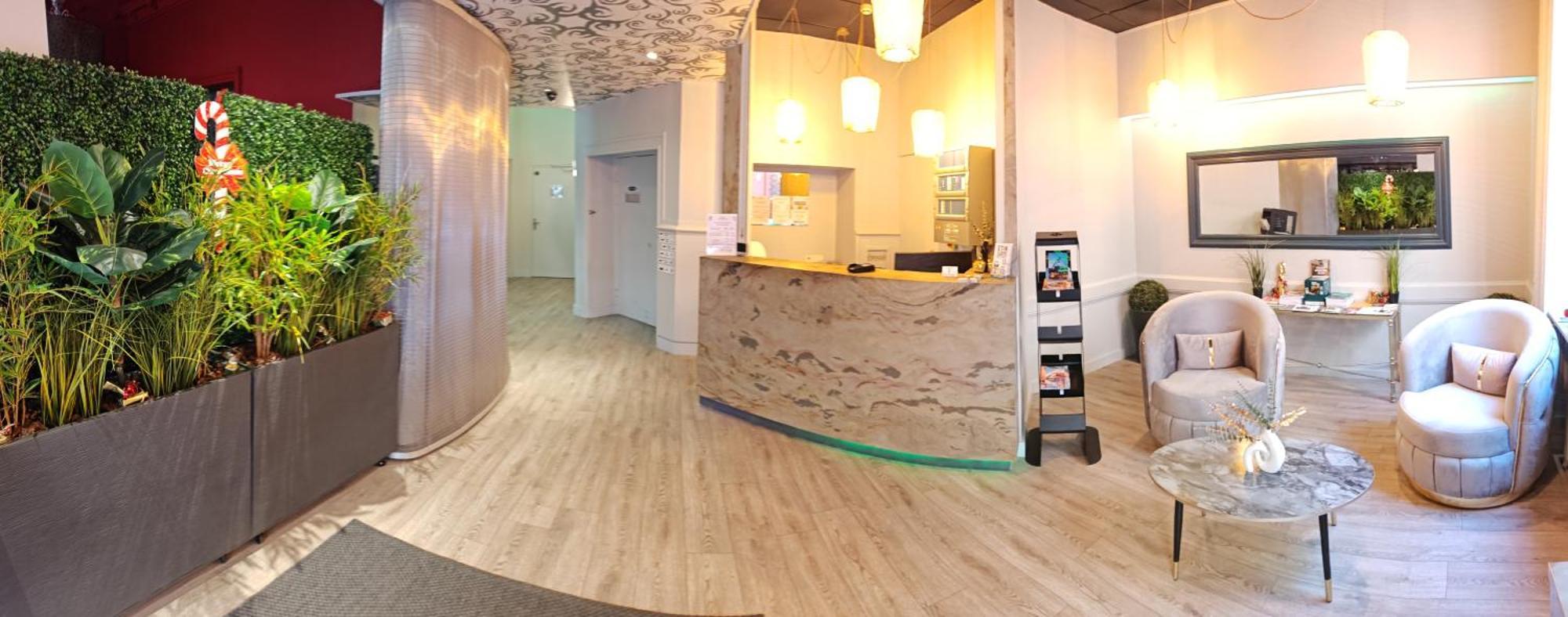 Urban Style, Hotel Le Cheval Noir, Saint-Etienne 外观 照片