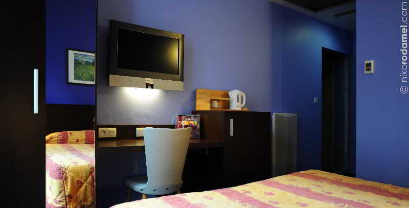 Urban Style, Hotel Le Cheval Noir, Saint-Etienne 外观 照片